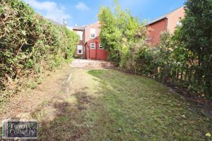 Ladysmith Avenue - click for photo gallery